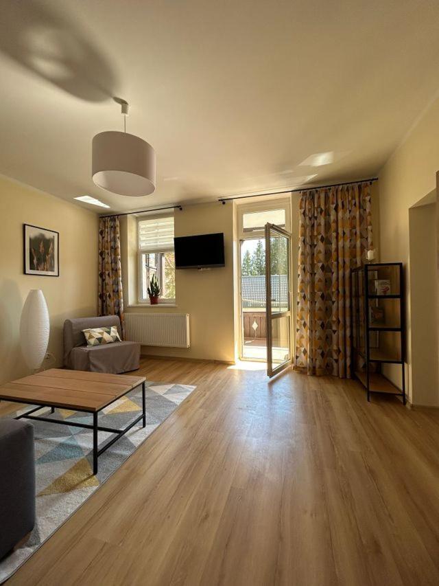 Apartament Nad Galeria Blisko Centrum Kudowy クドヴァ・ズドゥルイ エクステリア 写真